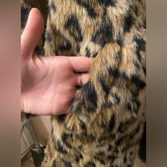 Leopard fur coat - Picture 5 of 5